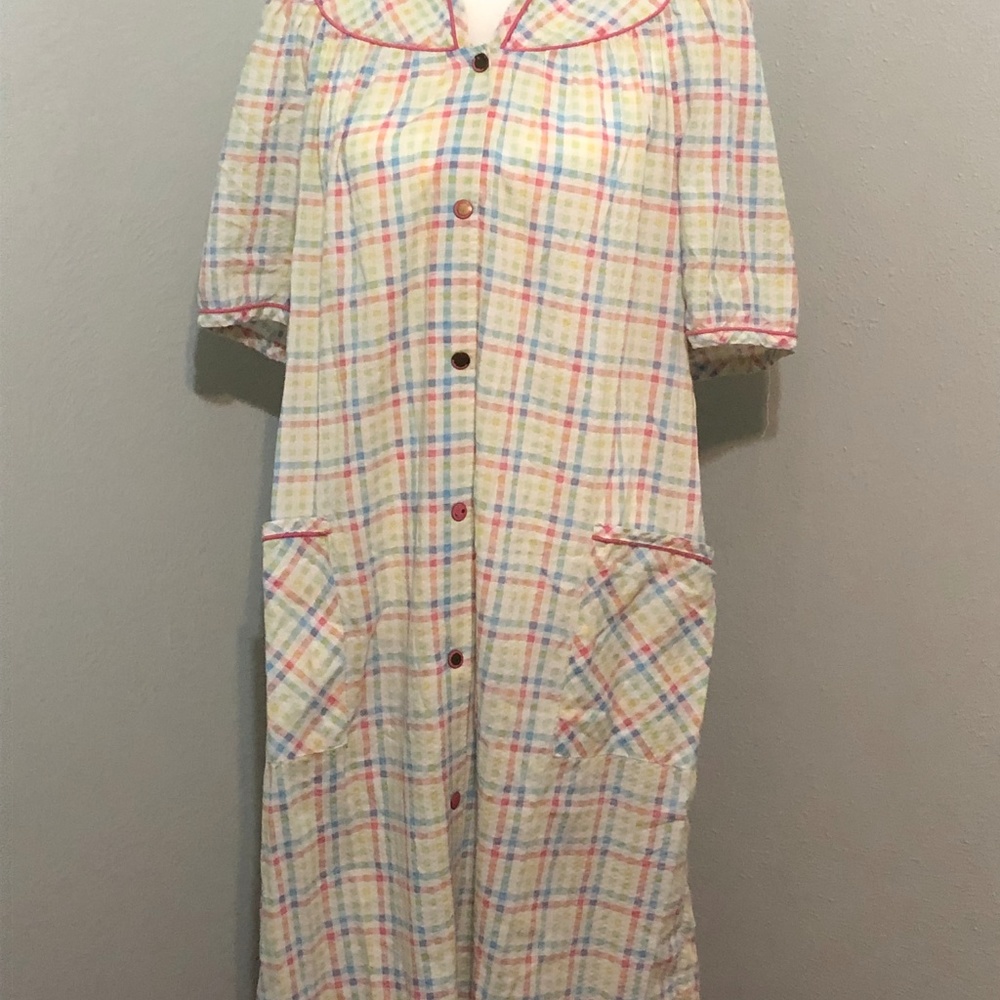 SecreTreasures Ladies' Gown